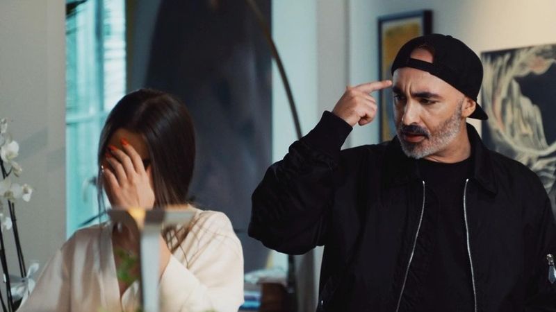 Theo Rose și Cabron au lansat piesa  &bdquo;Fructul interzis&rdquo;