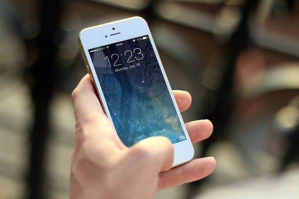  C&acirc;nd se lansează iPhone 14? 