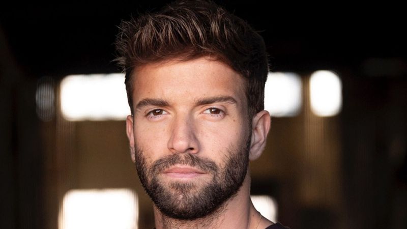 Pablo Albor&aacute;n a lansat piesa &bdquo;Castillos de arena&rdquo;