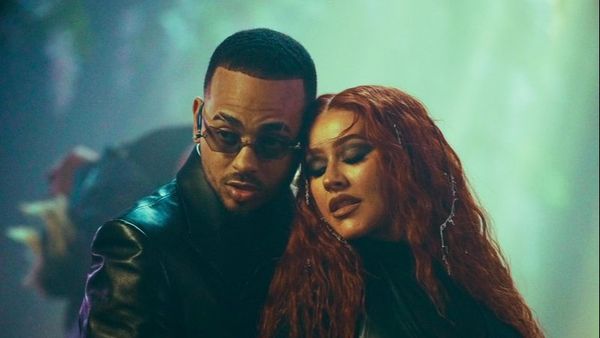 VERSURI Christina Aguilera și Ozuna „Santo”