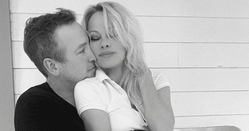Pamela Anderson și Dan Hayhurst s-au despărțit după un an de la nuntă! Actrița divorțează pentru a cincea oară