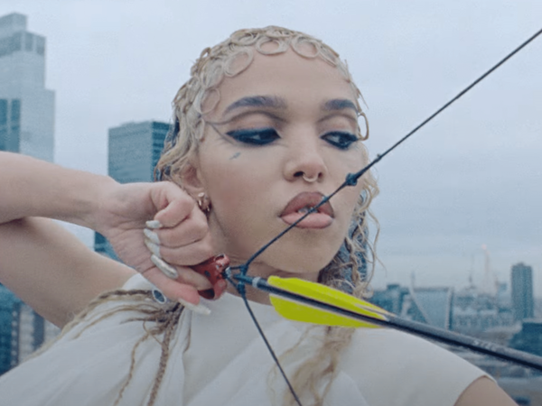 FKA twigs a lansat piesa &bdquo;meta angel&rdquo;