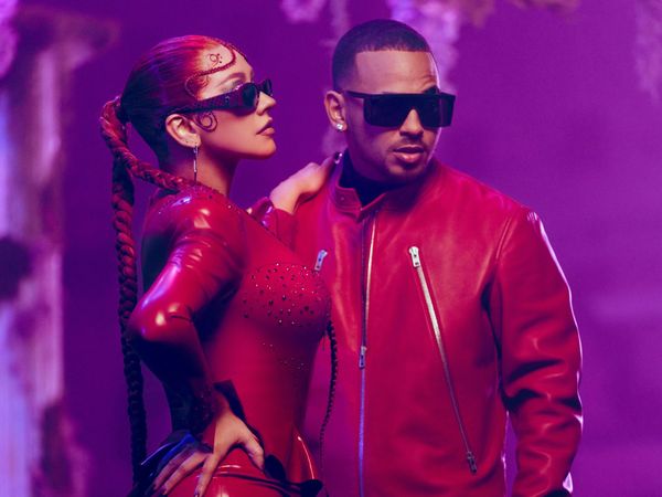 Christina Aguilera și Ozuna colaborează pentru prima dată și lansează &bdquo;Santo"