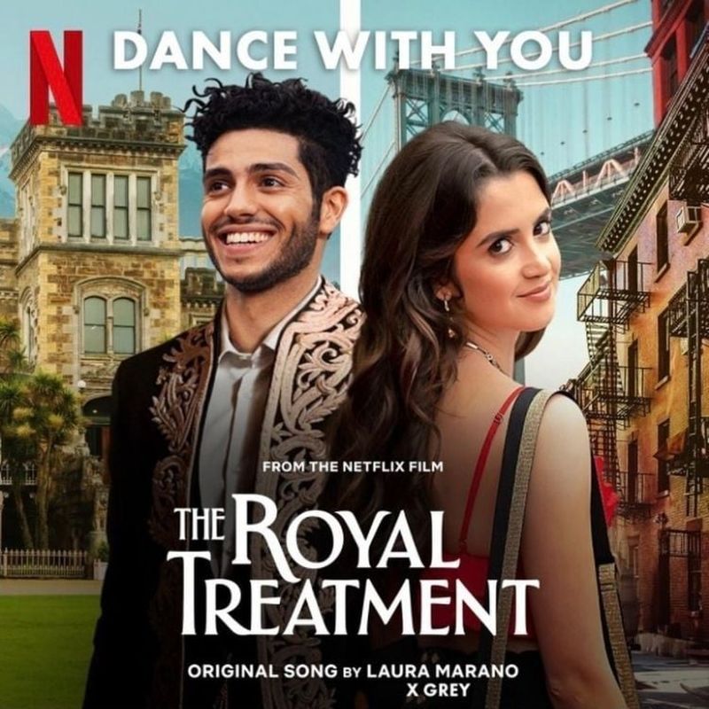 Cine este Laura Marano