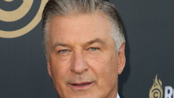 Alec Baldwin a cerut respingerea plângerii depusă de Mamie Mitchell, scenarista filmului „Rust”