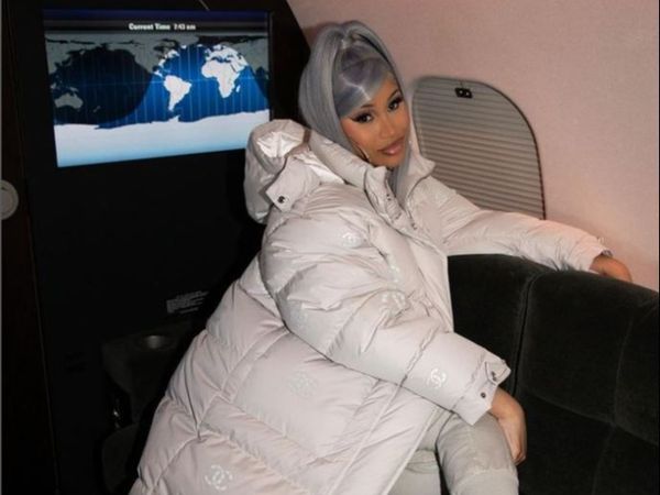 Cardi B obține despăgubiri de milioane de dolari după ce a fost jignită public de o vloggeriță