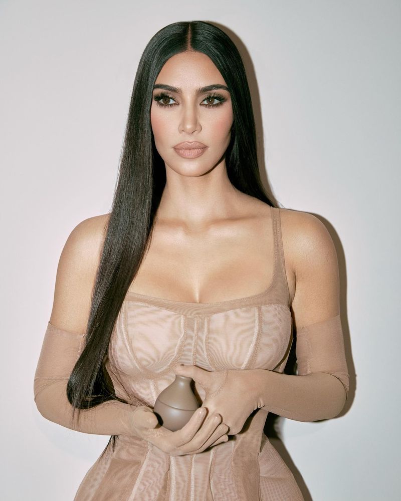 Kim Kardashian, ținta fanilor din mediul online! Imaginea care a declanșat o adevărată dezbatere pe internet: