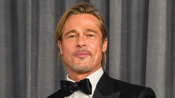 Brad Pitt iubește din nou?! Actorul a fost surprins cu cântăreața suedeză Lykke Li: „Și-au ținut relația secretă atât de ușor pentru că sunt vecini”