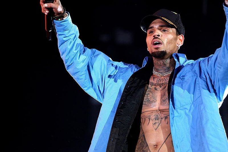 Rapperul Chris Brown, acuzat de viol, pentru a doua oară