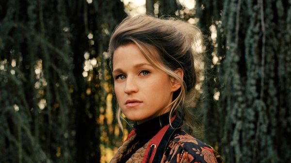 Selah Sue a lansat piesa &bdquo;Pills&rdquo;