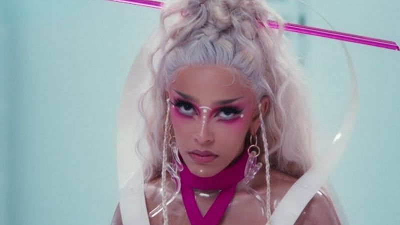 Doja Cat a lansat videoclipul piesei &bdquo;Get Into It&rdquo;