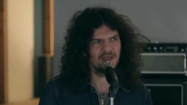 Trupa Vama a lansat o versiune live a piesei „Copilul care aleargă către mare”