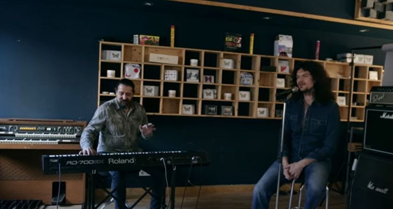 Trupa Vama a lansat o versiune live a piesei „Copilul care aleargă către mare”