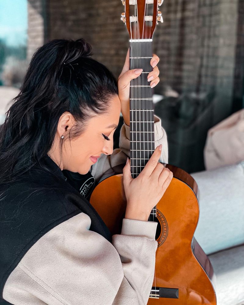 Cât plătesc Andra și Cătălin Măruță pentru educația Evei şi a lui David. Amandoi învață la o școală privată