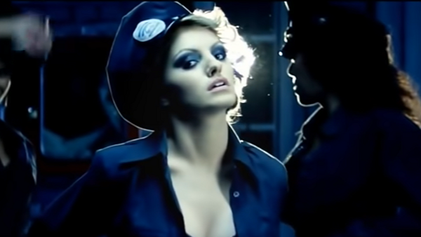 „Mr. Saxobeat", hit-ul Alexandrei Stan, este cea mai ascultată piesă românească de pe Spotify: „Muzica mea nu are granițe”