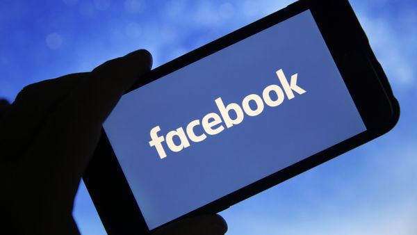 Unde găseşti persoanele blocate pe Facebook