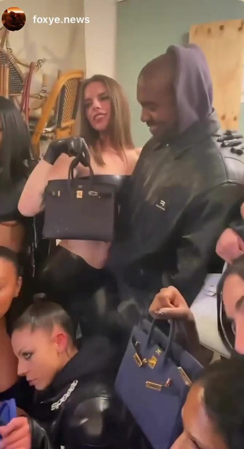 Kanye West, cadou inedit  pentru noua sa iubită, Julia Fox, cu ocazia zile de naștere: