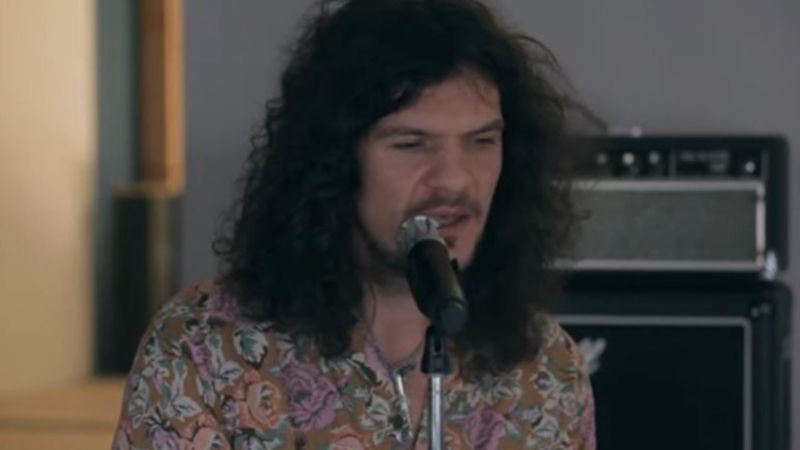 Trupa Vama a lansat o versiune live a piesei &bdquo;In the name of love&rdquo;