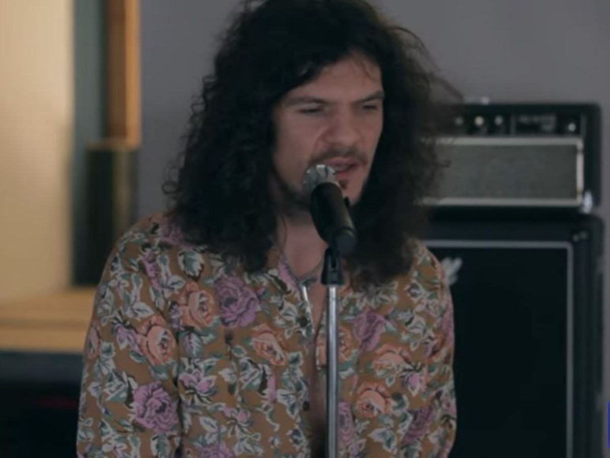 Trupa Vama a lansat o versiune live a piesei „In the name of love”.