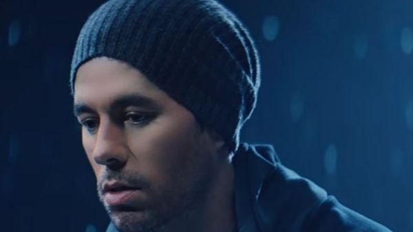 Enrique Iglesias și Myke Towers au lansat videoclipul piesei „Te fuiste”. Vezi VERSURI aici