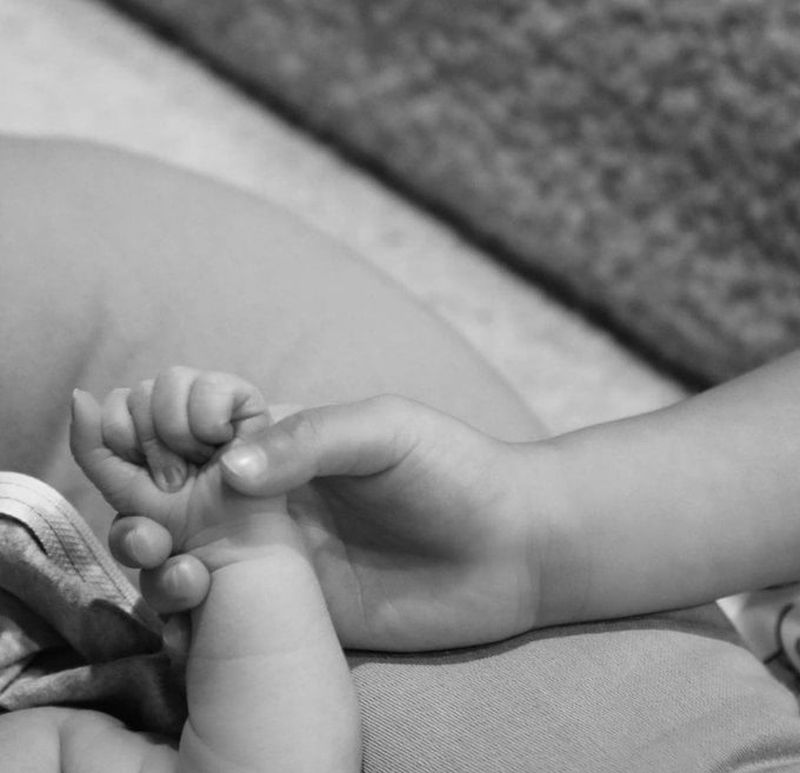 Kylie Jenner şi Travis Scott au ales numele bebeluşului, dar încă nu vor să-l dezvăluie. Care este motivul?!