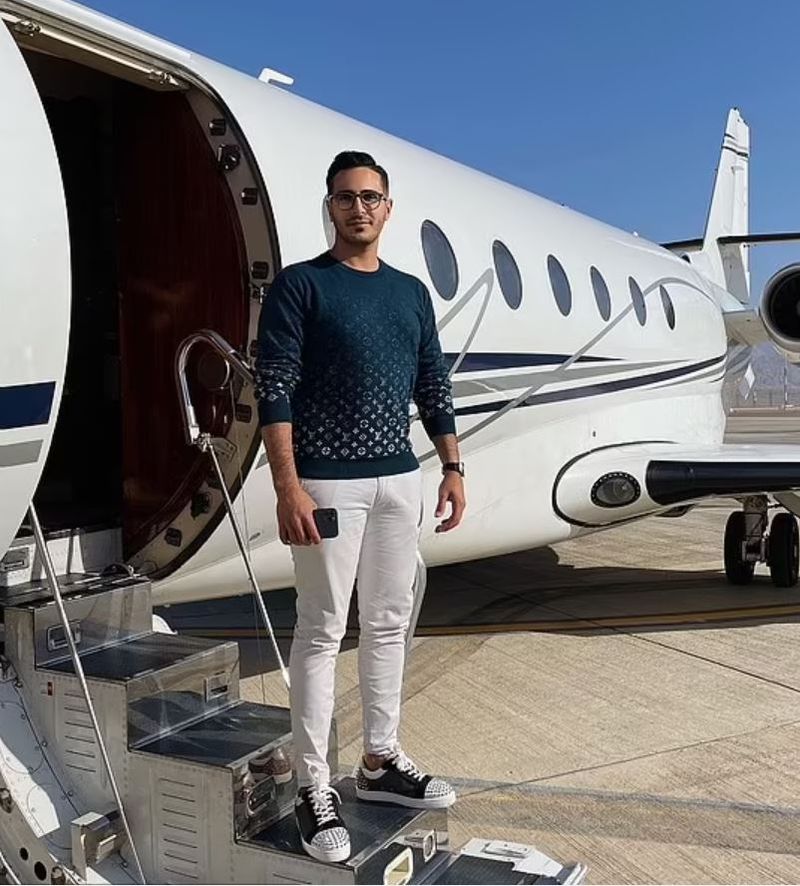 „Escrocul de pe Tinder”, documentarul de pe Netflix pe  care trebuie neapărat să-l vezi. Ce spune protagonistul Simon Leviev despre documentar?!