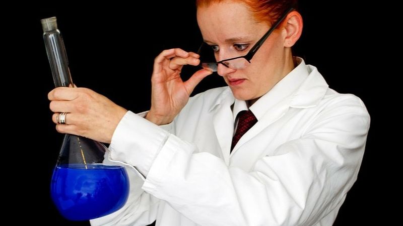 11 februarie. Ziua Internațională a Femeilor din Domeniul Științei