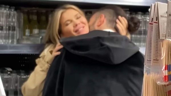 Smiley, criticat de fani după ce a postat un videoclip în care se săruta pasional cu Gina Pistol! Reacția artistului: „Au comentat foarte urât”