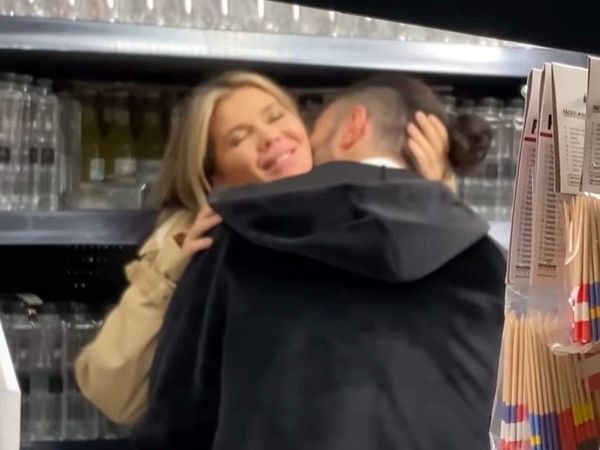 Smiley, criticat de fani după ce a postat un videoclip &icirc;n care se săruta pasional cu Gina Pistol! Reacția artistului: &bdquo;Au comentat foarte ur&acirc;t&rdquo;