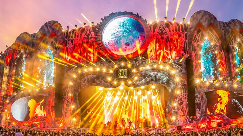  UNTOLD 2022 LINEUP: Tot ce trebuie să ştii despre festivalul de la Cluj