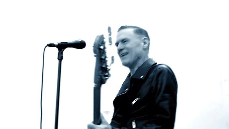 Bryan Adams a lansat &bdquo;Never Gonna Rain&rdquo; - Versurile piesei aici