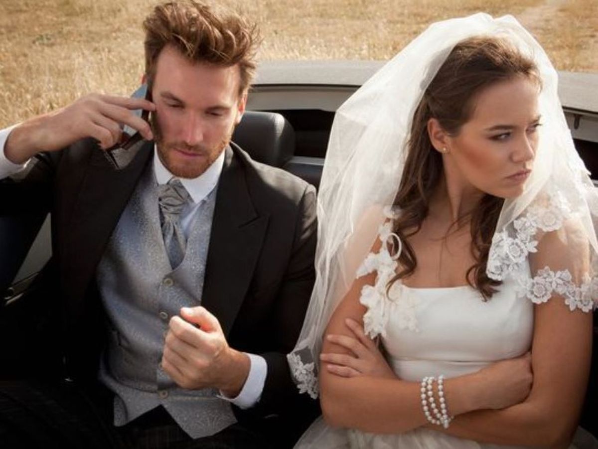 Dimineaţa Nebună. Una dintre cele mai scurte căsnicii din lume: au divorţat imediat după dansul mirilor! AUDIO 