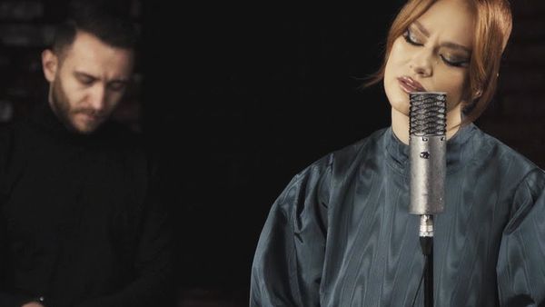 VIDEO: Feli a înregistrat un cover după piesa „Easy on me”: „Ziceți că avem o Adele în România”