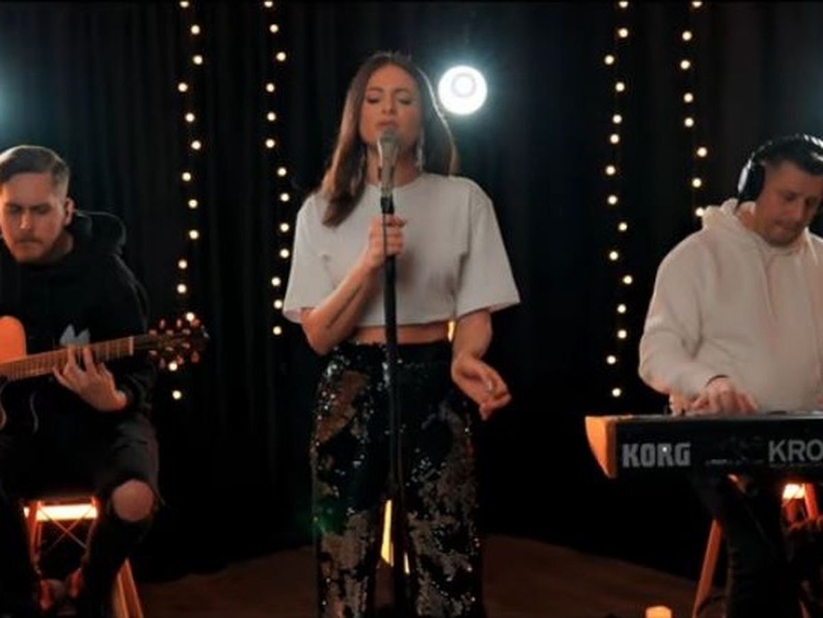 Raluka lansează o versiune live a piesei „I like the trumpet”