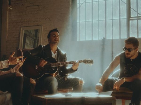 Luis Fonsi, Cali și El Dandee au lansat &bdquo;Ley De Gravedad&rdquo; - Versurile piesei aici