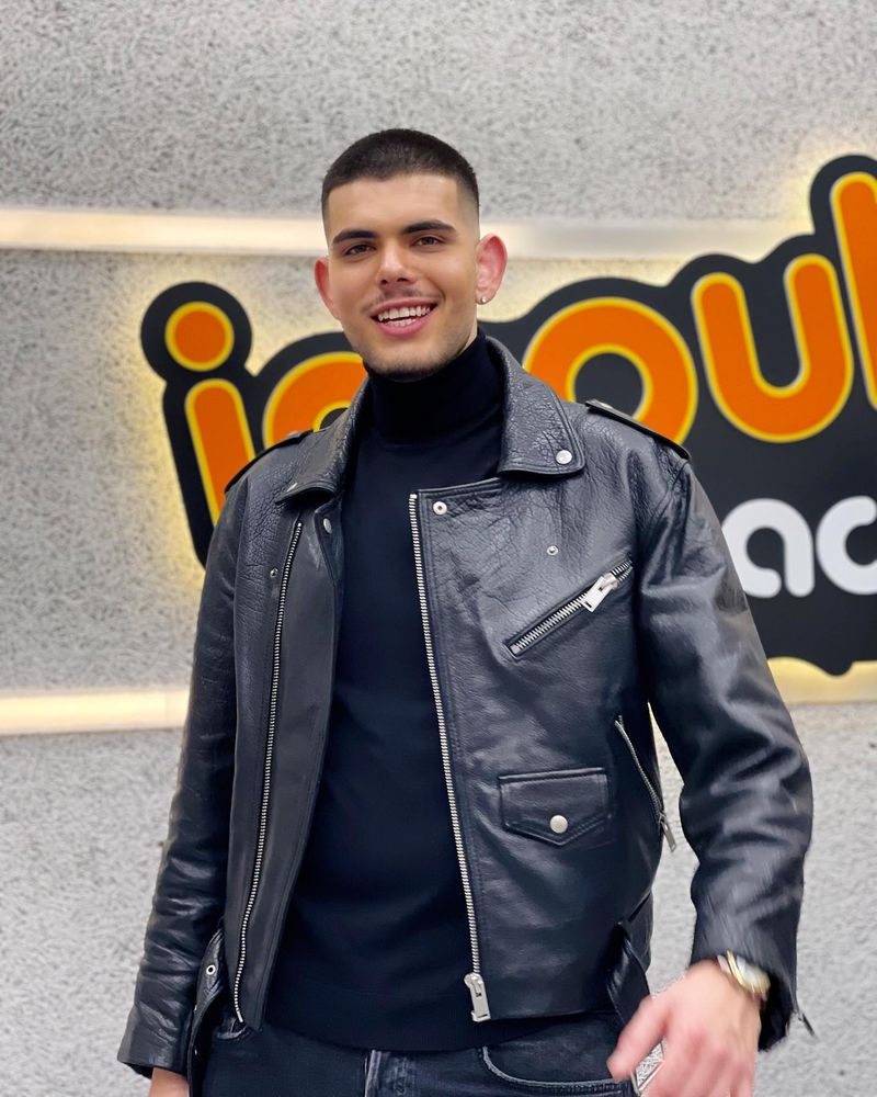 Andrei Bănuță, refuzat de o casă de producție din cauza kilogramelor în plus. Cum arăta artistul înainte de a fi celebru: „Când aveam aproape 15 ani aveam 105 kg”