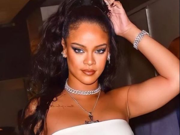 Rihanna, primele declarații despre sarcină: &bdquo;Nu trebuie să-mi fac griji să-mi ascund burtica&rdquo;