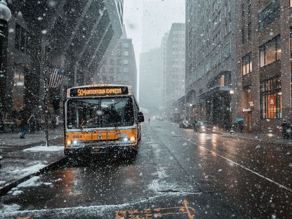 Bancul zilei de marţi: Autobuzul pleacă din stație