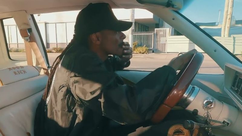Snoop Dogg a lansat &bdquo;Crip Ya Enthusiasm&rdquo; - Versurile piesei aici