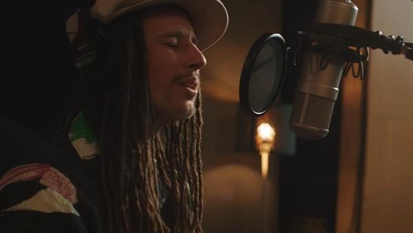 JP Cooper a lansat o versiune live a piesei „Need You Tonight”