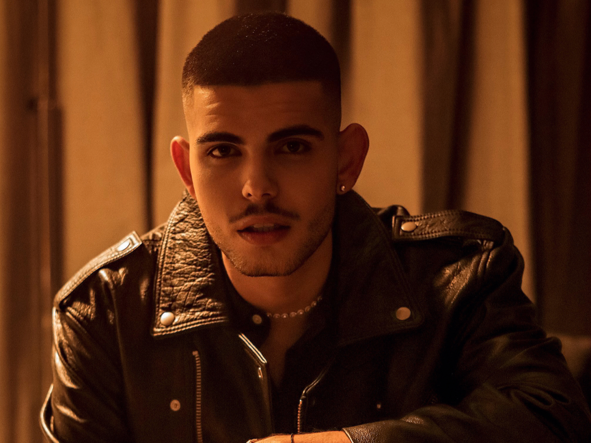 Andrei Bănuță, artistul care bate recorduri de audiență pe YouTube, dezvăluiri emoționante despre cariera și familia sa: „Oriunde ar fi mama acum, sper să știe că nu a crezut degeaba în mine”