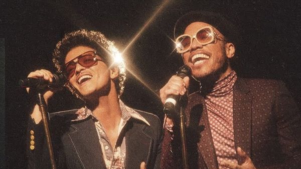 Bruno Mars, Anderson .Paak și Silk Sonic au &icirc;nregistrat un cover după piesa &bdquo;Love&acute;s Train&rdquo; de la Con Funk Shun