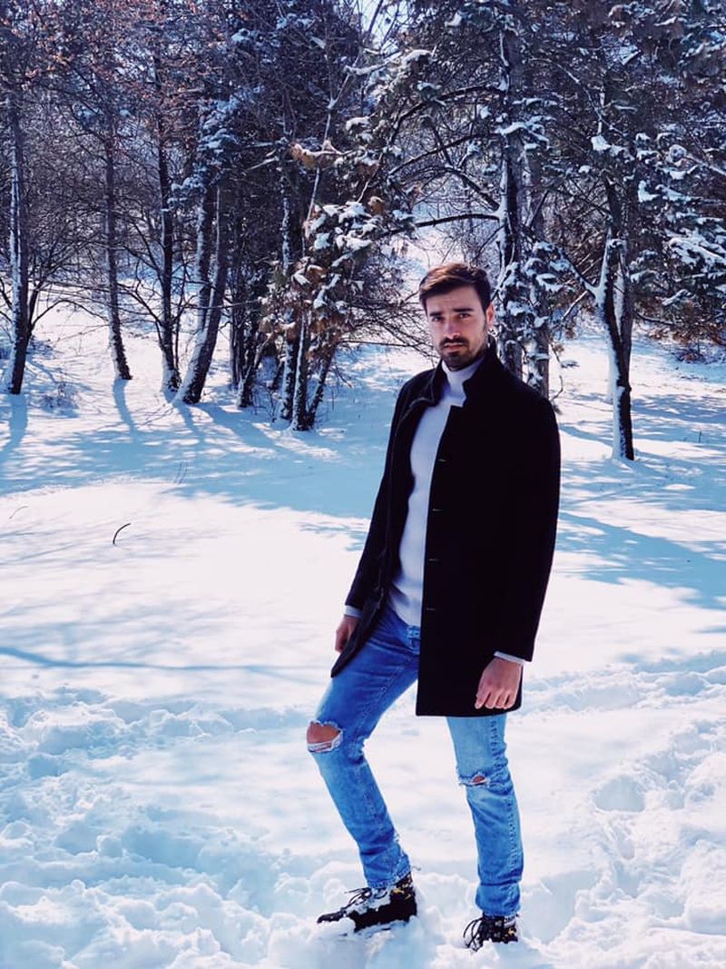 Ce înălţime are Liviu Teodorescu? Topul celor mai înalţi bărbaţi din showbiz