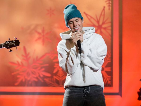 Justin Bieber a fost testat pozitiv pentru COVID-19. Artistul &icirc;și am&acirc;nă concertul din Las Vegas