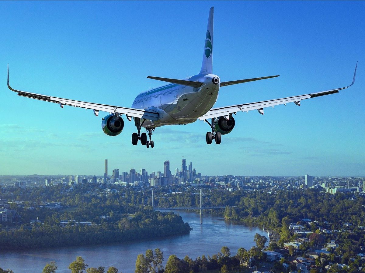 Bancul zilei de luni: Un avion intarzie la decolare