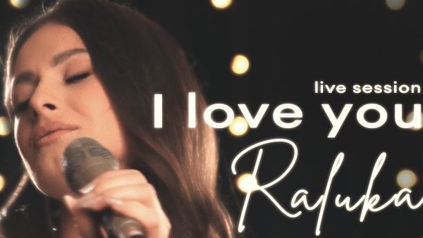 La 12 de ani de la lansare, Raluka revine cu o versiune live a piesei „Love you”