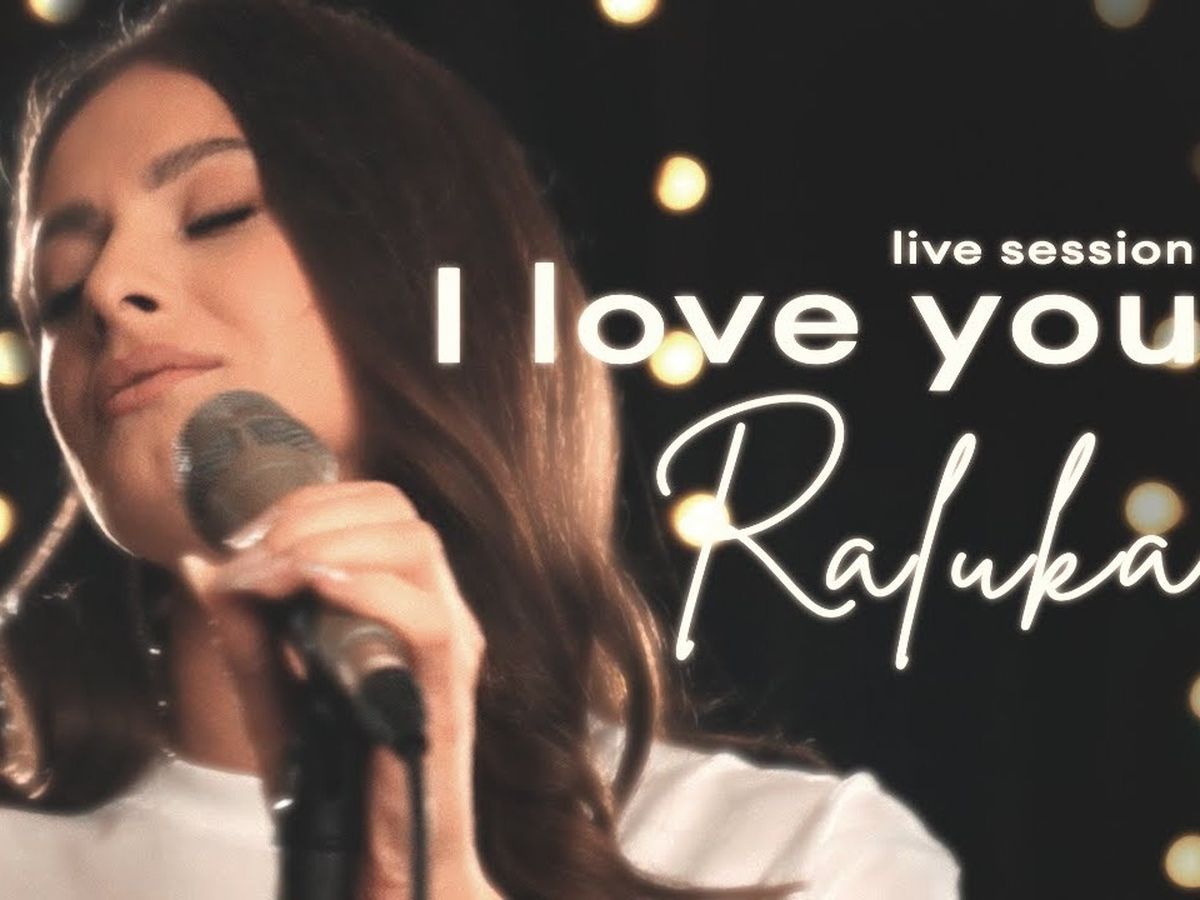La 12 de ani de la lansare, Raluka revine cu o versiune live a piesei „Love you”