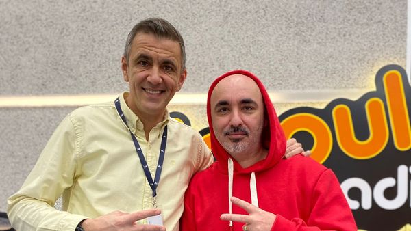 Cabron vine duminica aceasta &icirc;n studio-ul Radio Impuls la &bdquo;Invitatul de 12&rdquo; &icirc;ntr-un interviu incitant: &bdquo;C&acirc;nd dă play, trebuie să-i sară boxele&rdquo;
