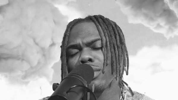 După „Love Nwantiti”, CKay Deliver a lansat „Emiliana”. Piesa are și o variantă acustică