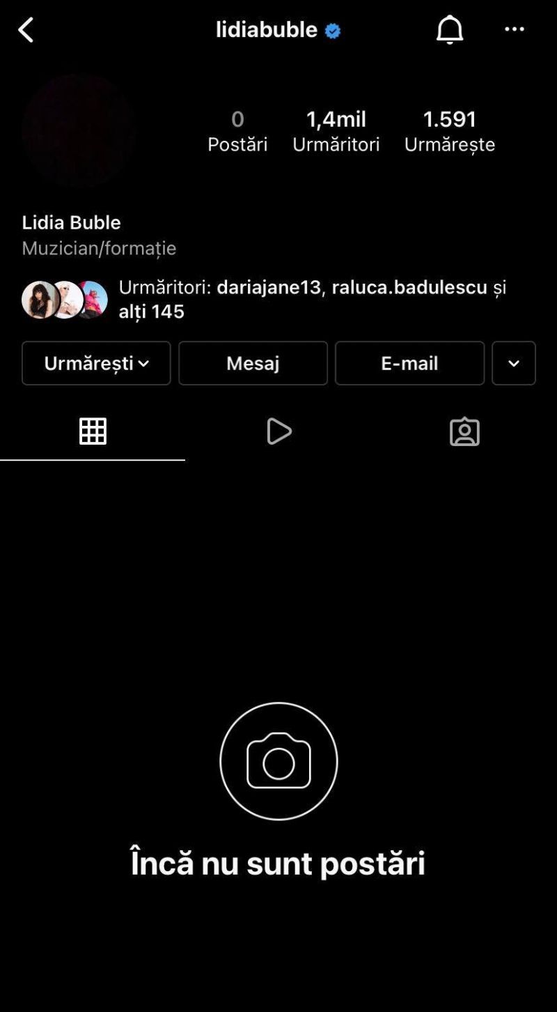 Ce se întâmplă cu profilurile de Facebook și Instagram ale Lidiei Buble?! Artista și-a postat o fotogrfie neagră la profil